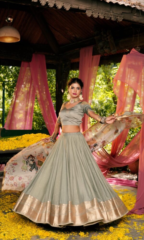Eka Lehenga